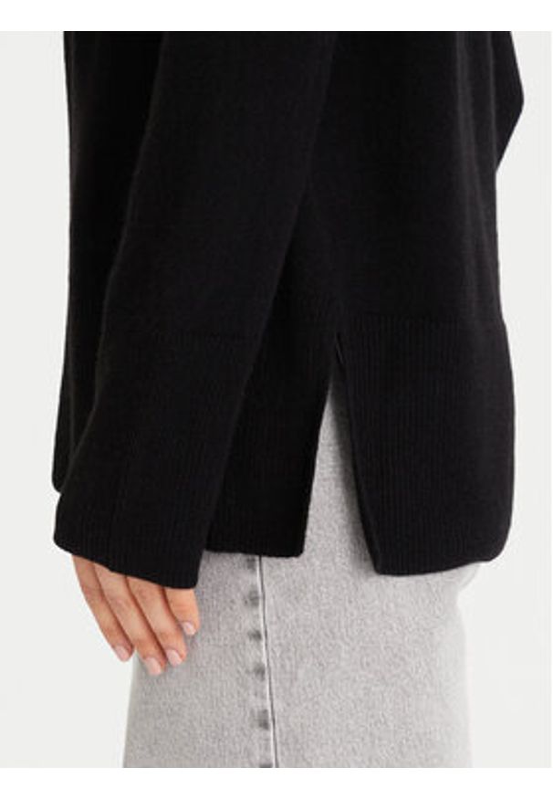 ViCOLO Sweter 22038F Czarny Regular Fit. Kolor: czarny. Materiał: kaszmir