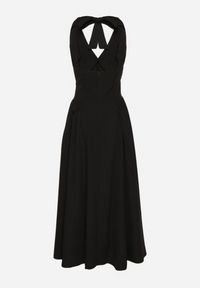 Born2be - Czarna Sukienka o Rozkloszowanym Kroju z Wiązanym Dekoltem Halter Senicea. Okazja: na spacer, na co dzień. Typ kołnierza: dekolt halter. Kolor: czarny. Typ sukienki: proste. Styl: casual #2