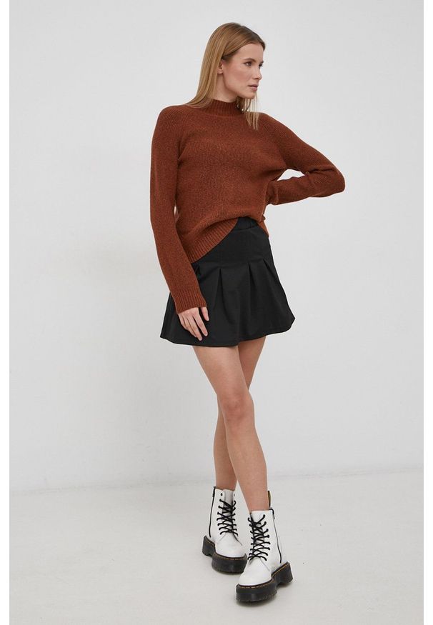 Tom Tailor Sweter damski kolor brązowy. Okazja: na co dzień. Kolor: brązowy. Materiał: dzianina, poliester. Długość rękawa: raglanowy rękaw. Styl: casual