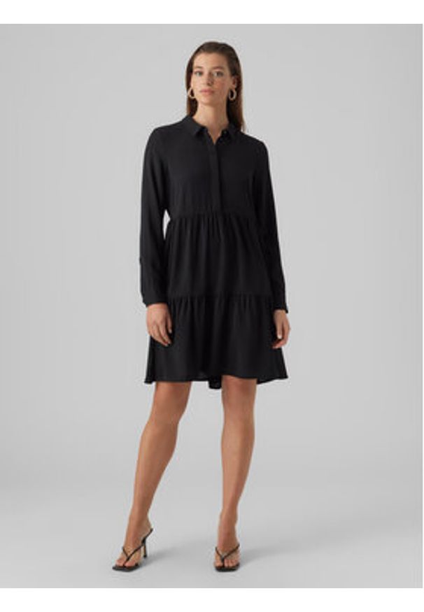 Vero Moda Sukienka codzienna Inge 10293730 Czarny Regular Fit. Okazja: na co dzień. Kolor: czarny. Materiał: syntetyk. Typ sukienki: proste. Styl: casual