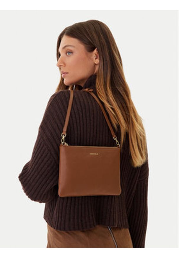 Coccinelle Torebka MMA Best Crossbody E5 MMA 55 F5 01 Brązowy. Kolor: brązowy. Materiał: skórzane