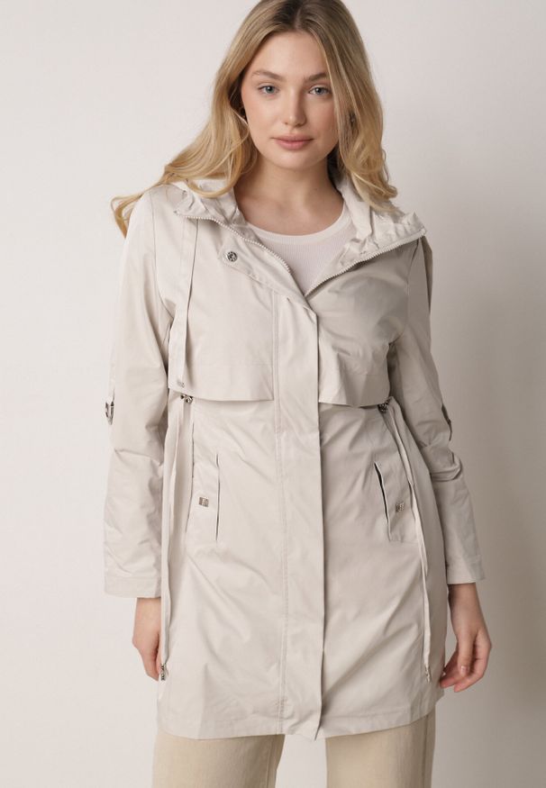 Born2be - Beżowa Kurtka w Stylu Parki z Odpinanym Kapturem i Sznurkami Enang. Okazja: na spacer. Kolor: beżowy. Materiał: prążkowany, jeans