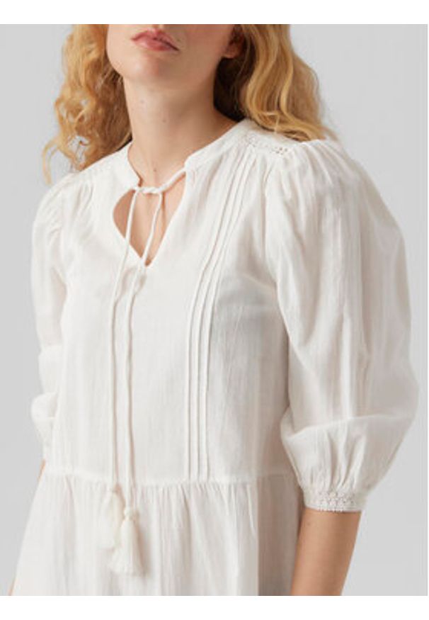 Vero Moda Sukienka letnia Pretty 10279712 Biały Regular Fit. Kolor: biały. Materiał: bawełna. Sezon: lato
