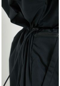 adidas Originals kurtka damska kolor czarny zimowa oversize. Kolor: czarny. Materiał: materiał. Sezon: zima #6