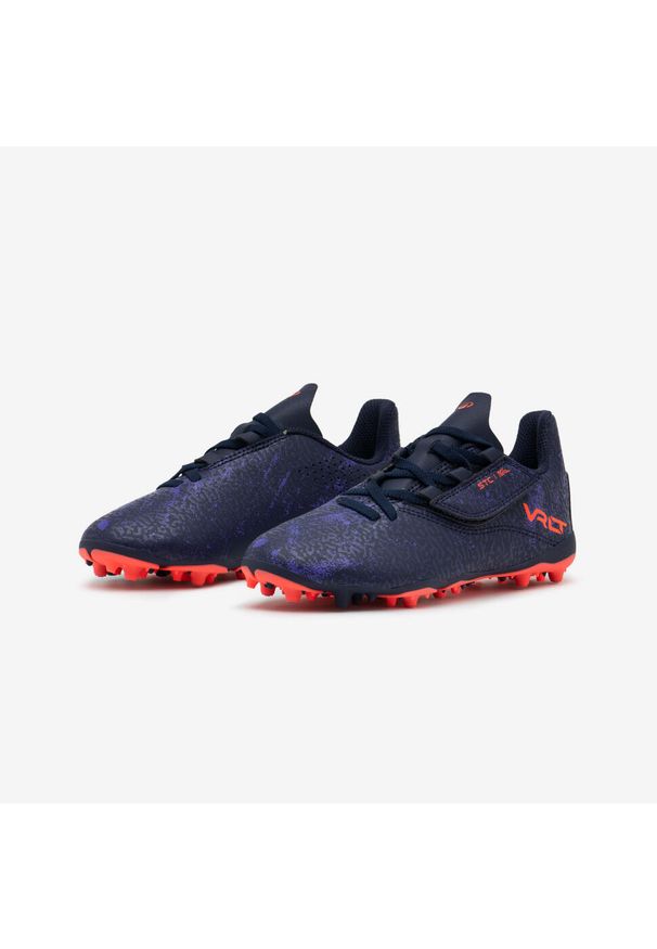 KIPSTA - Buty piłkarskie dla dzieci Kipsta Viralto I Easy MG/AG na rzepy. Zapięcie: rzepy. Kolor: niebieski. Materiał: syntetyk. Szerokość cholewki: normalna. Sport: piłka nożna