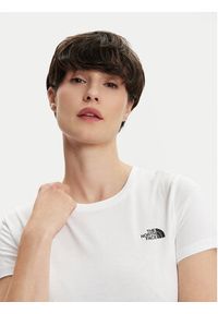 The North Face T-Shirt Simple Dome NF0A87NH Biały Regular Fit. Kolor: biały. Materiał: bawełna #7