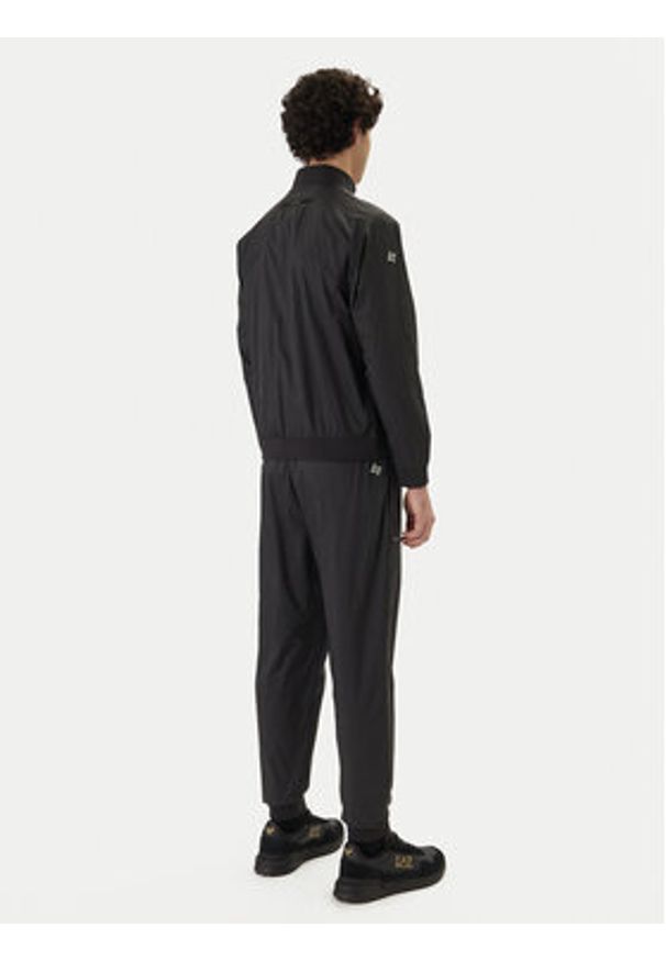 EA7 Emporio Armani Dres 7M001382 AF21521 UC001 Czarny Regular Fit. Kolor: czarny. Materiał: syntetyk
