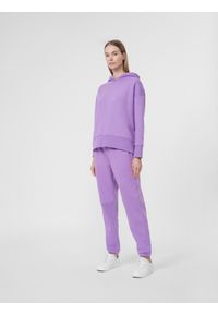 4f - Spodnie dresowe joggery damskie. Kolor: fioletowy. Materiał: dresówka #1