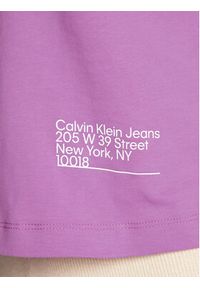 Calvin Klein Jeans T-Shirt J20J220276 Fioletowy Regular Fit. Kolor: fioletowy. Materiał: bawełna