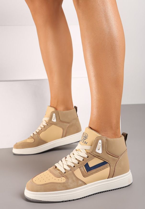 Born2be - Ciemnobeżowe Sneakersy Alcothee. Kolor: beżowy. Materiał: jeans. Obcas: na obcasie. Wysokość obcasa: niski
