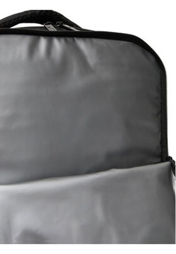 Reebok Plecak RBK-015-CCC-06 Czarny. Kolor: czarny. Materiał: materiał
