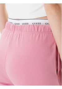 Guess Spodnie dresowe O5RB01 KCO31 Różowy Regular Fit. Kolor: różowy. Materiał: bawełna #5