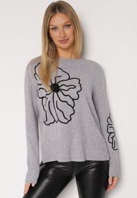 Born2be - Szary Sweter Ozdobiony Haftowanymi Kwiatami Halatusea. Okazja: na co dzień. Kolor: szary. Materiał: jeans. Wzór: kwiaty, aplikacja, haft. Styl: klasyczny, casual #4