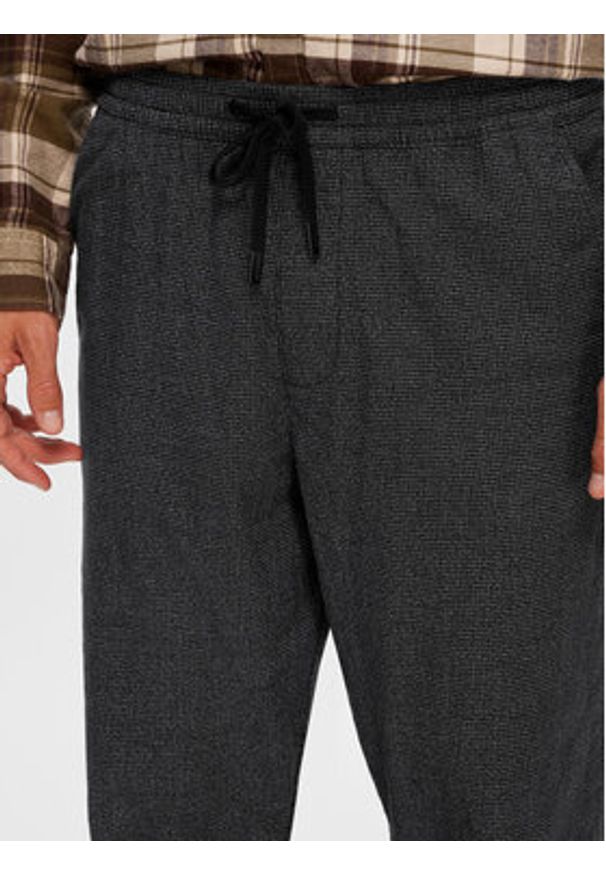 Selected Homme Spodnie materiałowe 16090956 Szary Slim Tapered Fit. Kolor: szary. Materiał: bawełna