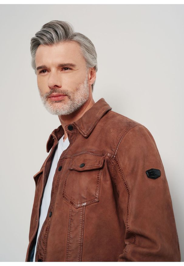 Ochnik - Brązowa skórzana kurtka męska. Kolor: brązowy. Materiał: skóra