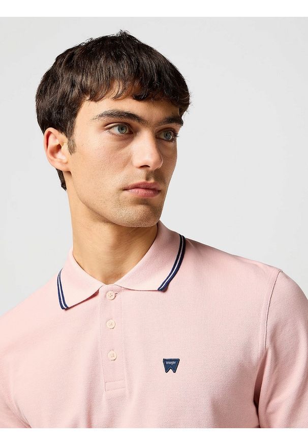 Wrangler - MESKA KOSZULKA WRANGLER POLO SHIRT SILVER PINK 112362688. Typ kołnierza: polo