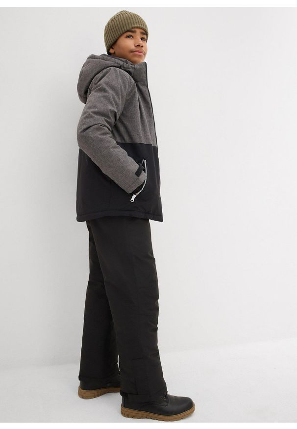 bonprix - Kurtka zimowa ocieplana z blokami kolorów i kapturem. Typ kołnierza: kaptur. Kolor: czarny. Materiał: materiał. Sezon: zima