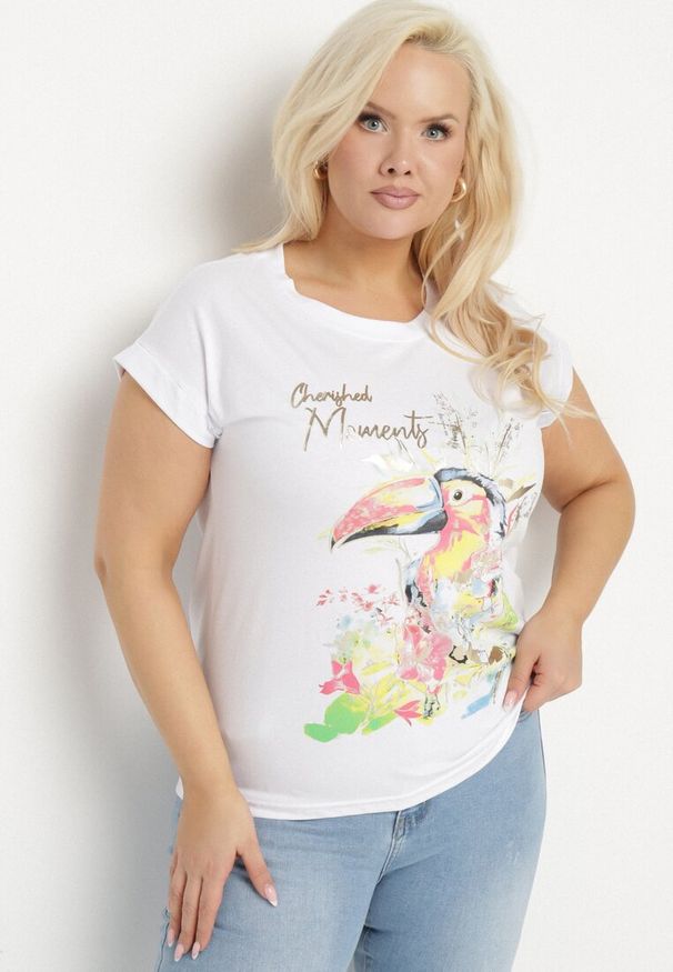 Born2be - Biały T-shirt z Bawełny z Nadrukiem i Metalicznym Napisem Norsemi. Okazja: na co dzień. Kolor: biały. Materiał: bawełna. Wzór: napisy, nadruk. Styl: casual