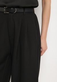 Born2be - Czarne Spodnie Kuloty w Eleganckim Stylu Kolistea. Okazja: na co dzień, na spotkanie biznesowe. Kolor: czarny. Wzór: aplikacja. Styl: elegancki #3