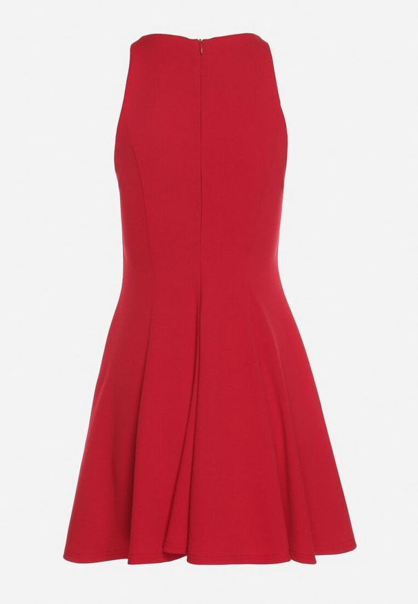 Born2be - Czerwona Rozkloszowana Sukienka z Wiskozą Milenissa. Okazja: na co dzień, na imprezę. Kolor: czerwony. Materiał: wiskoza. Sezon: lato. Styl: elegancki, casual