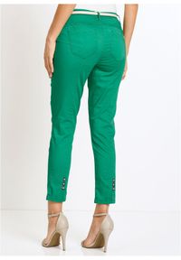 bonprix - Wygodne spodnie ze stretchem. Kolor: zielony