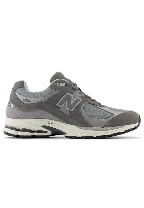 Buty męskie New Balance U2002RCB – szare. Kolor: szary. Materiał: zamsz, guma. Szerokość cholewki: normalna