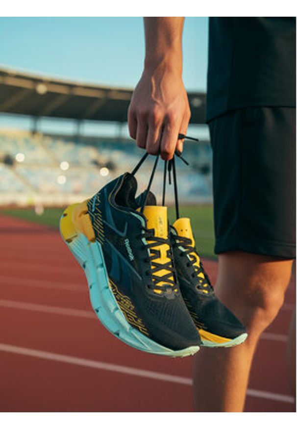 Reebok Buty do biegania EOSB-FLOATZIG X1 100227786 Czarny. Kolor: czarny. Materiał: materiał