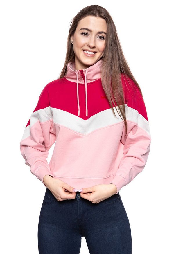 Wrangler - BLUZA WRANGLER CUT N SEW SWEAT BRIDAL ROSE W6N7HYP01 112130799. Styl: klasyczny