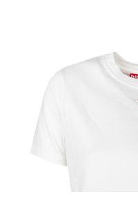 Diesel T-shirt "T-Reg" | A07239-0AJAX | Kobieta | Biały. Okazja: na co dzień. Kolor: biały. Materiał: bawełna. Wzór: aplikacja. Sezon: lato. Styl: klasyczny, elegancki, casual #4