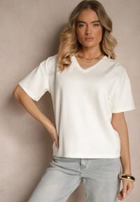 Renee - Biały T-shirt z Dekoltem w Serek Fonellea. Okazja: na co dzień. Typ kołnierza: dekolt w serek. Kolor: biały. Materiał: jeans. Styl: casual