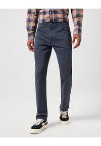 Wrangler - WRANGLER LARSTON MĘSKIE SPODNIE JEANSOWE JEANSY DŻINSY DARK NAVY W18S018200 112350798