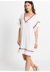 Sukienka z aplikacjami bonprix biel wełny. Kolor: biały. Materiał: wełna. Wzór: aplikacja #3