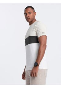 Ombre Clothing - T-shirt męski trójkolorowy w szerokie pasy - kremowo-biały V2 OM-TSCT-0152 - XXL. Okazja: na co dzień. Kolor: biały. Materiał: bawełna, materiał. Wzór: aplikacja. Styl: casual #3