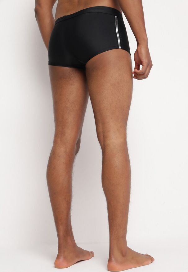 Born2be - Czarne Kąpielówki z Paskami po Bokach Wladia. Kolor: czarny. Materiał: len