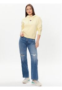 Tommy Jeans Bluza Badge DW0DW15411 Żółty Relaxed Fit. Kolor: żółty. Materiał: bawełna #3