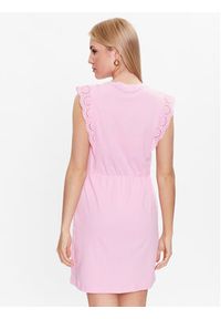 Vero Moda Sukienka codzienna Hollyn 10265206 Różowy Regular Fit. Okazja: na co dzień. Kolor: różowy. Materiał: bawełna. Typ sukienki: proste. Styl: casual #3