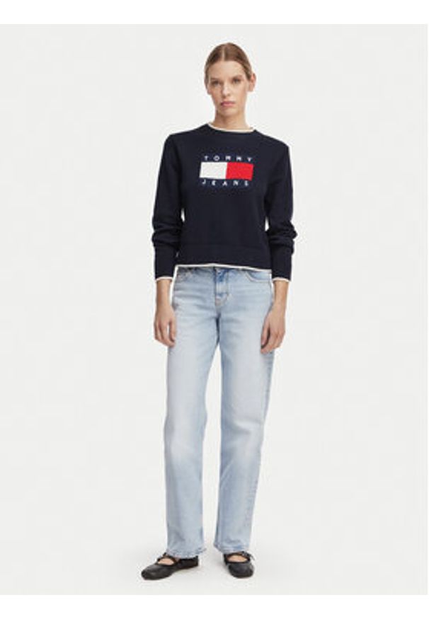 Tommy Jeans Sweter Intarsia Flag Badge DW0DW22316 Granatowy Relaxed Fit. Kolor: niebieski. Materiał: bawełna