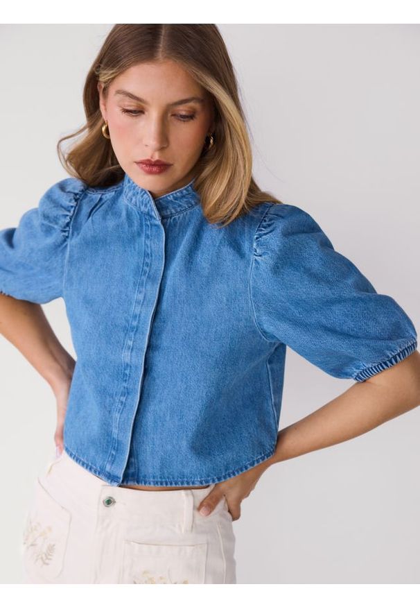 Reserved - Jeansowa koszula z bufiastymi rękawami - niebieski. Kolor: niebieski. Materiał: jeans