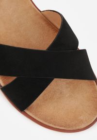 Born2be - Czarne Sandały VICES na Płaskiej Podeszwie z Paskiem w Kształcie X Doriven. Okazja: na co dzień, na randkę, na spacer. Zapięcie: pasek. Kolor: czarny. Materiał: len. Sezon: lato. Obcas: na płaskiej podeszwie. Styl: casual, elegancki #3