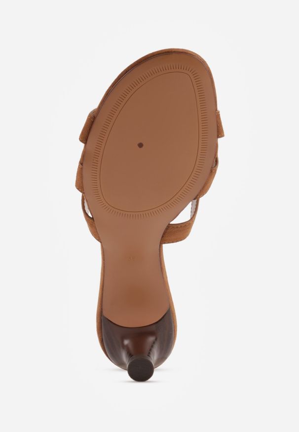 Born2be - Jasnobrązowe Klapki VICES na Kaczuszkowym Obcasie z Przeplatanymi Paskami Merose. Okazja: na co dzień. Kolor: brązowy. Materiał: jeans. Wzór: paski. Obcas: na obcasie. Styl: casual, elegancki. Wysokość obcasa: średni