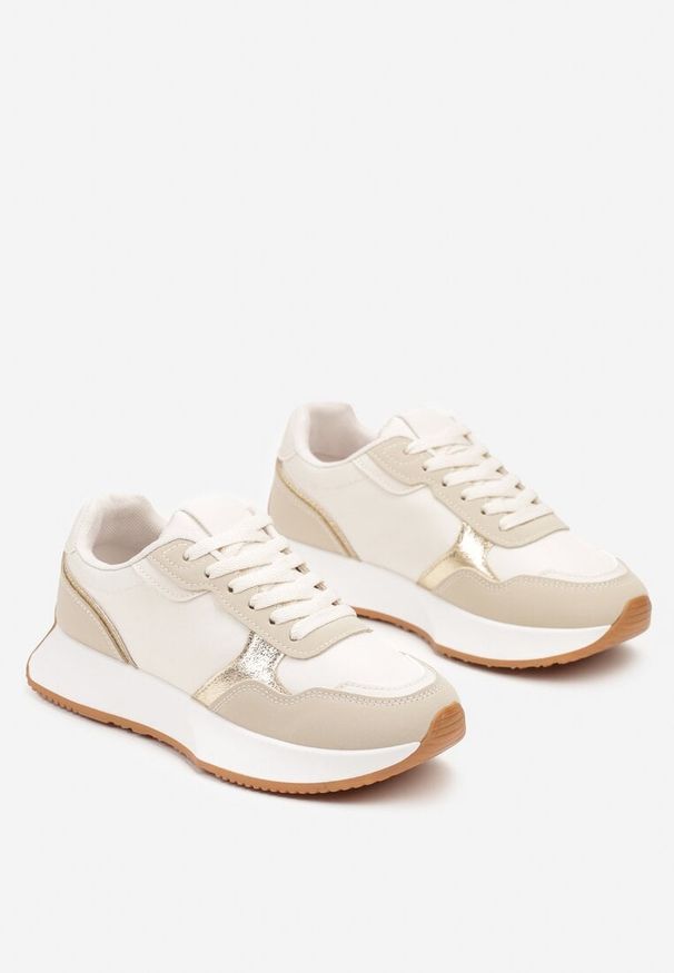Born2be - Beżowe Płaskie Sneakersy z Metalicznymi Wstawkami Nevlianae. Nosek buta: okrągły. Kolor: beżowy. Materiał: materiał. Obcas: na obcasie. Wysokość obcasa: niski
