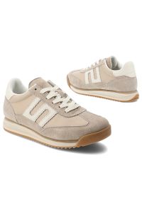 Sneakersy damskie Filippo, cholewka ze skóry naturalnej zamszowej i licowej wiązany fason z zabudowanym przodem sportowy design, beżowe, DP7686/26. Okazja: na co dzień. Zapięcie: sznurówki. Kolor: beżowy. Materiał: skóra, zamsz. Szerokość cholewki: normalna. Sport: turystyka piesza #7