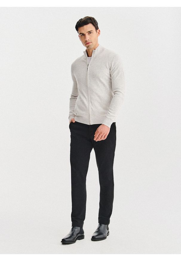 Pako Lorente - PAKO LORENTE - Jasnoszary rozpinany sweter z kieszeniami. Okazja: na co dzień. Kolor: szary. Materiał: poliamid, wełna, bawełna. Styl: casual