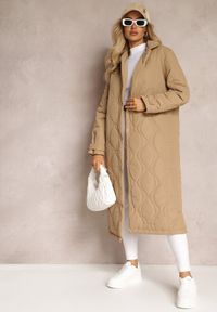 Renee - Beżowy Długi Płaszcz Kurtka Ozdobiona Pikowaniem Hamid. Kolor: beżowy. Długość: długie. Wzór: aplikacja #2