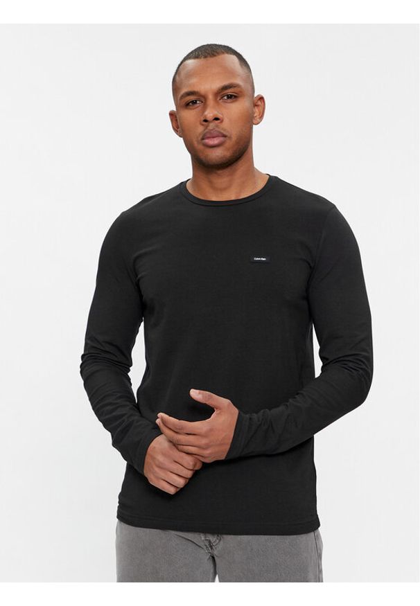 Calvin Klein Longsleeve K10K112725 Czarny Slim Fit. Kolor: czarny. Materiał: bawełna. Długość rękawa: długi rękaw