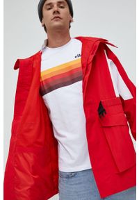 Fila kurtka przeciwdeszczowa męska kolor czerwony przejściowa. Okazja: na co dzień. Kolor: czerwony. Materiał: materiał. Styl: casual #4