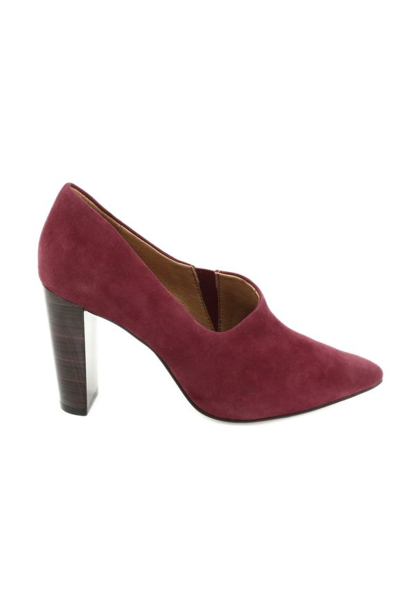 Buty damskie Caprice 24402 wine suede wielokolorowe. Kolor: wielokolorowy. Materiał: skóra, nubuk. Szerokość cholewki: normalna. Obcas: na obcasie. Wysokość obcasa: średni