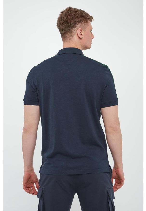 Aeronautica Militare - Polo męskie z lampasem AERONAUTICA MILITARE. Typ kołnierza: polo