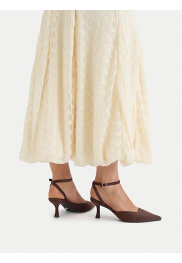 DeeZee Czółenka CEO-CWBFS11610 Brązowy. Kolor: brązowy. Materiał: materiał