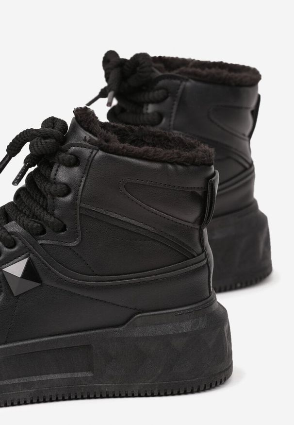 Renee - Czarne Sneakersy z Wysoką Cholewką Ocieplane Futrem Emiretia. Okazja: na co dzień. Wysokość cholewki: przed kolano. Zapięcie: sznurówki. Kolor: czarny. Materiał: futro. Szerokość cholewki: normalna. Obcas: na obcasie. Wysokość obcasa: niski